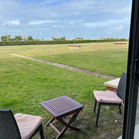 Front De Mer- Appartement Standing 1 Chambre Кале Екстериор снимка